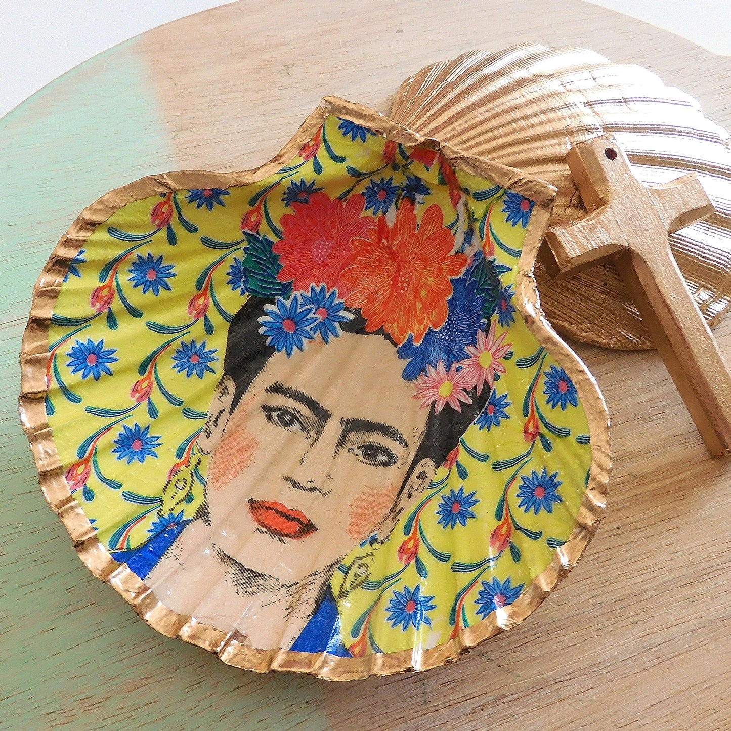 SCALLOP TRINKET DISH - 'FRIDA - YELLOW'