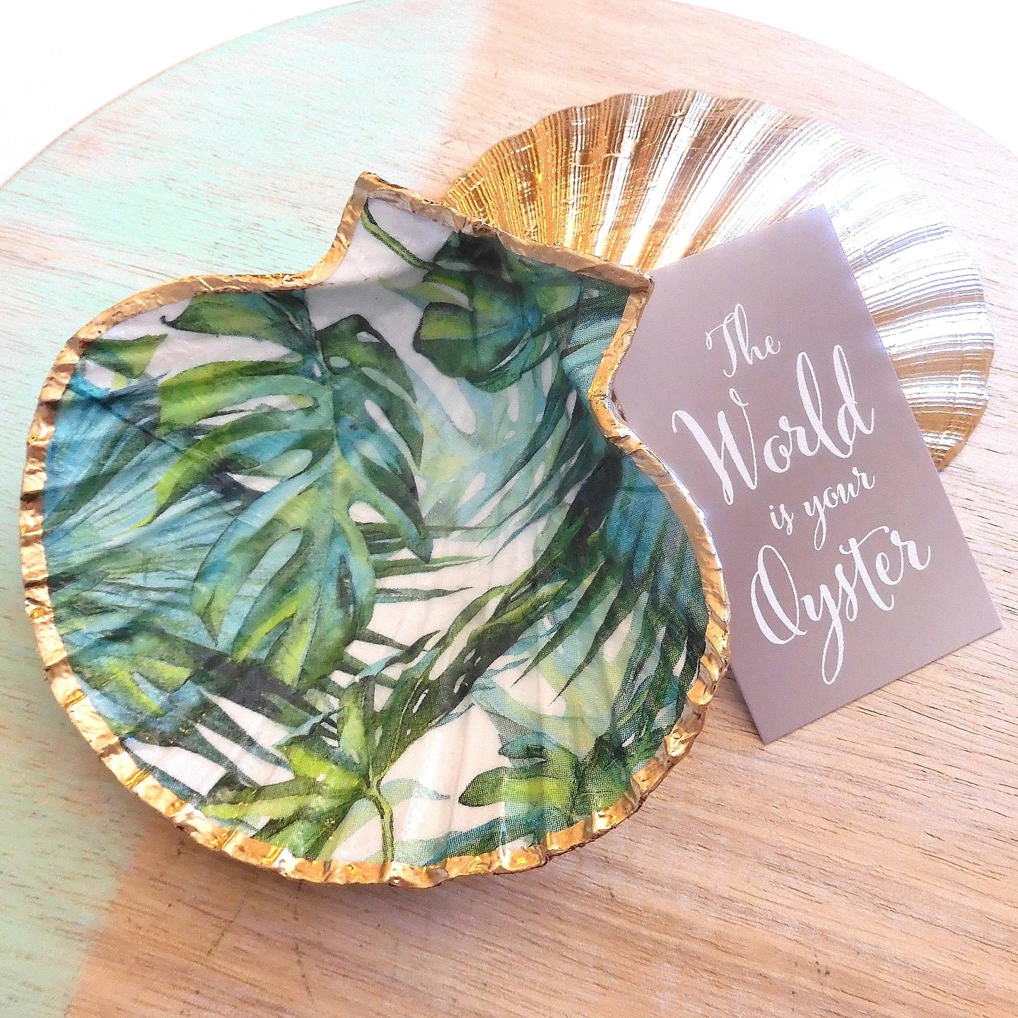 SCALLOP TRINKET DISH JEWELLERY HOLDER - 'PALM LEAVES'
