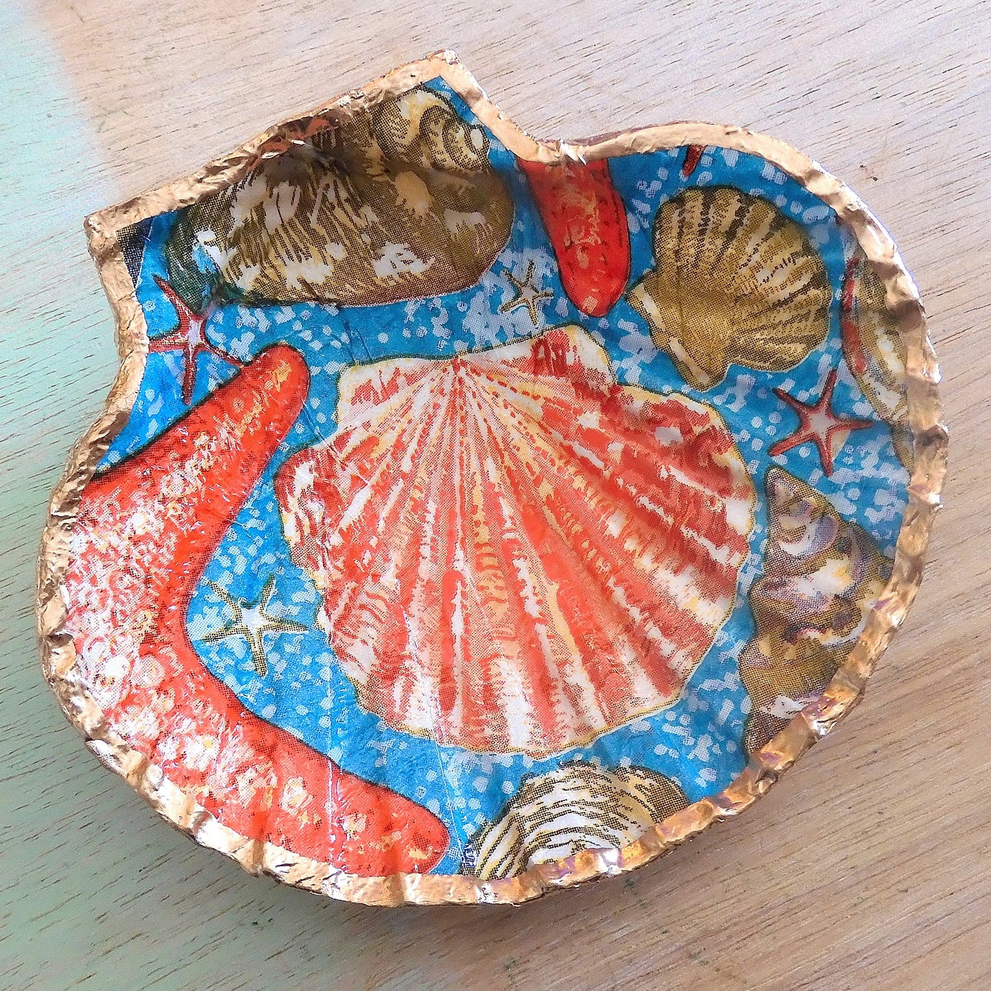 SCALLOP TRINKET DISH JEWELLERY HOLDER - 'SHE SELLS SEA SHELLS'