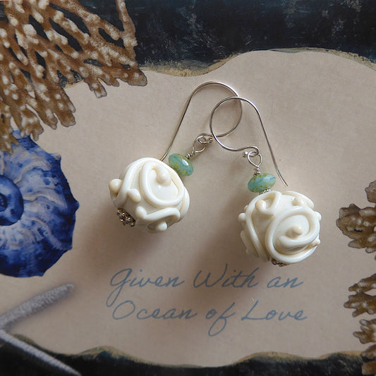 LAMPWORK GLASS BEAD EARRINGS 'WHITE CORAL'