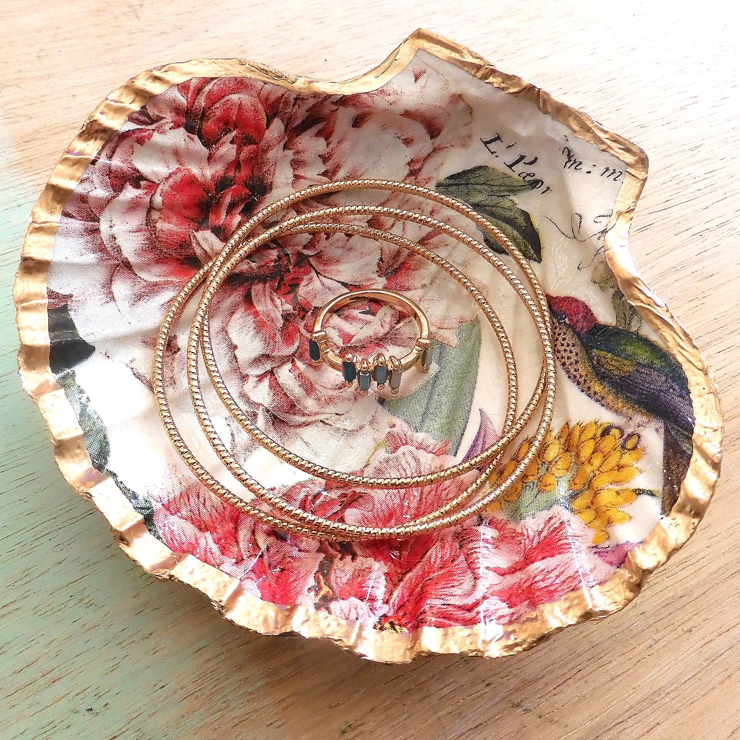 SCALLOP TRINKET DISH 'PEONY'
