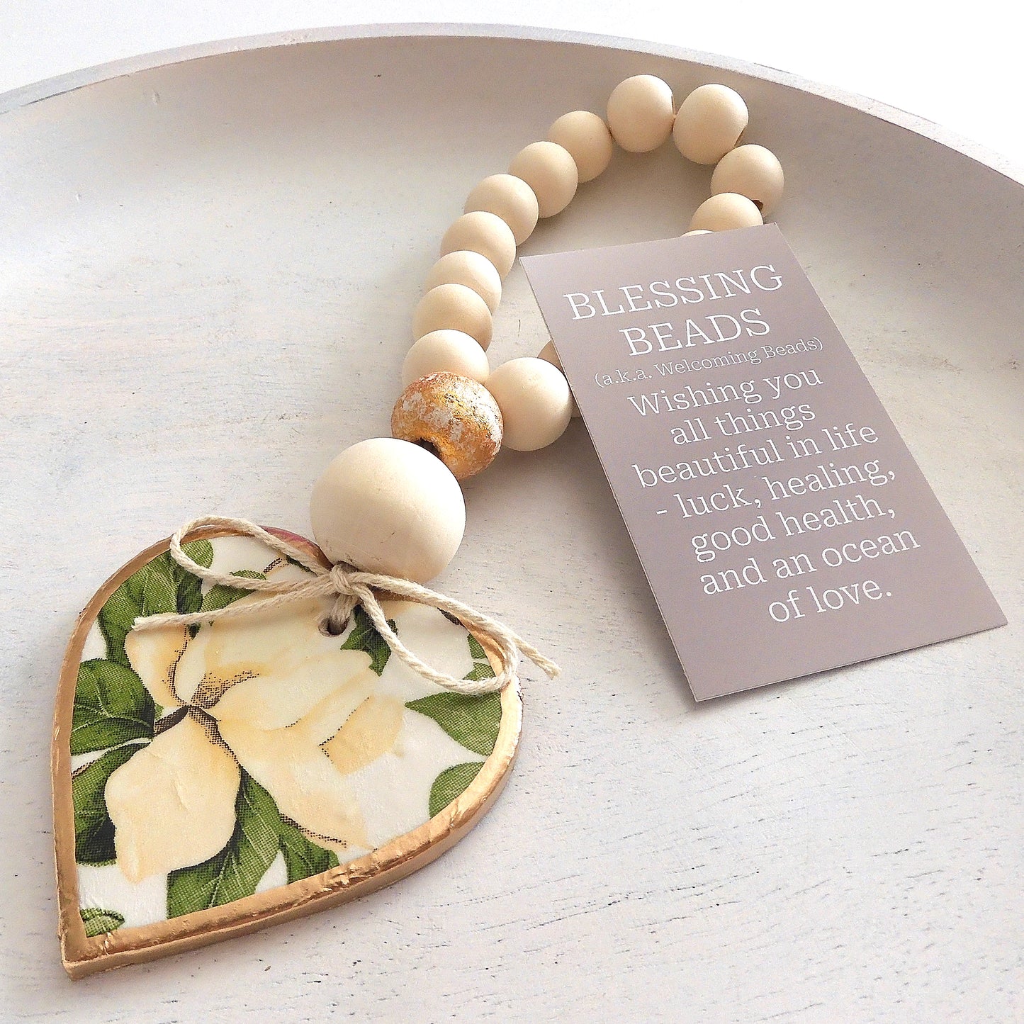 HEART BLESSING BEADS HANGER - WHITE GARDENIA
