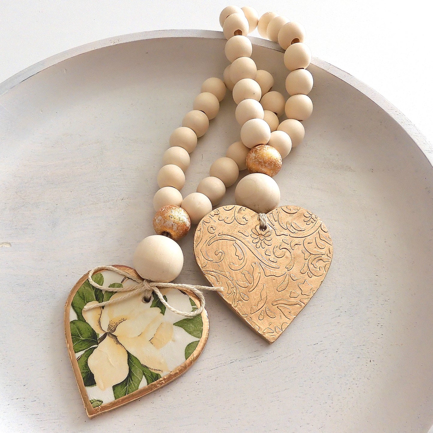 HEART BLESSING BEADS HANGER - WHITE GARDENIA