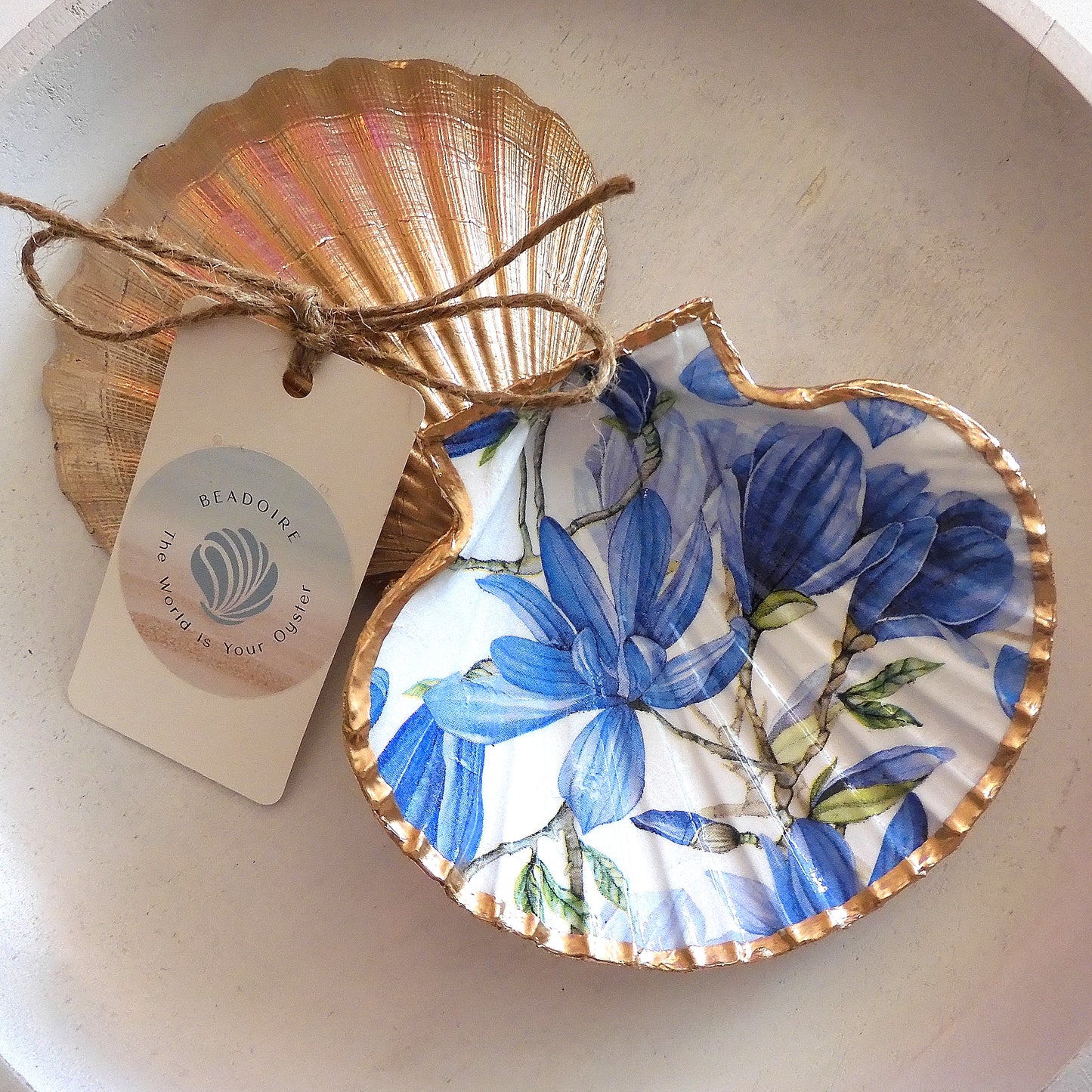 SCALLOP TRINKET DISH 'BLUE MAGNOLIA'