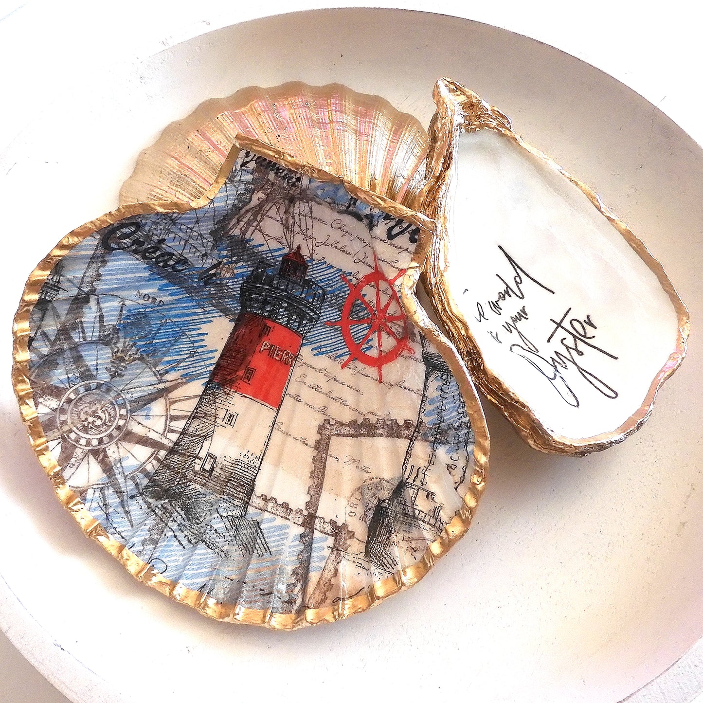 SCALLOP SHELL TRINKET DISH 'THE LIGHTHOUSE'