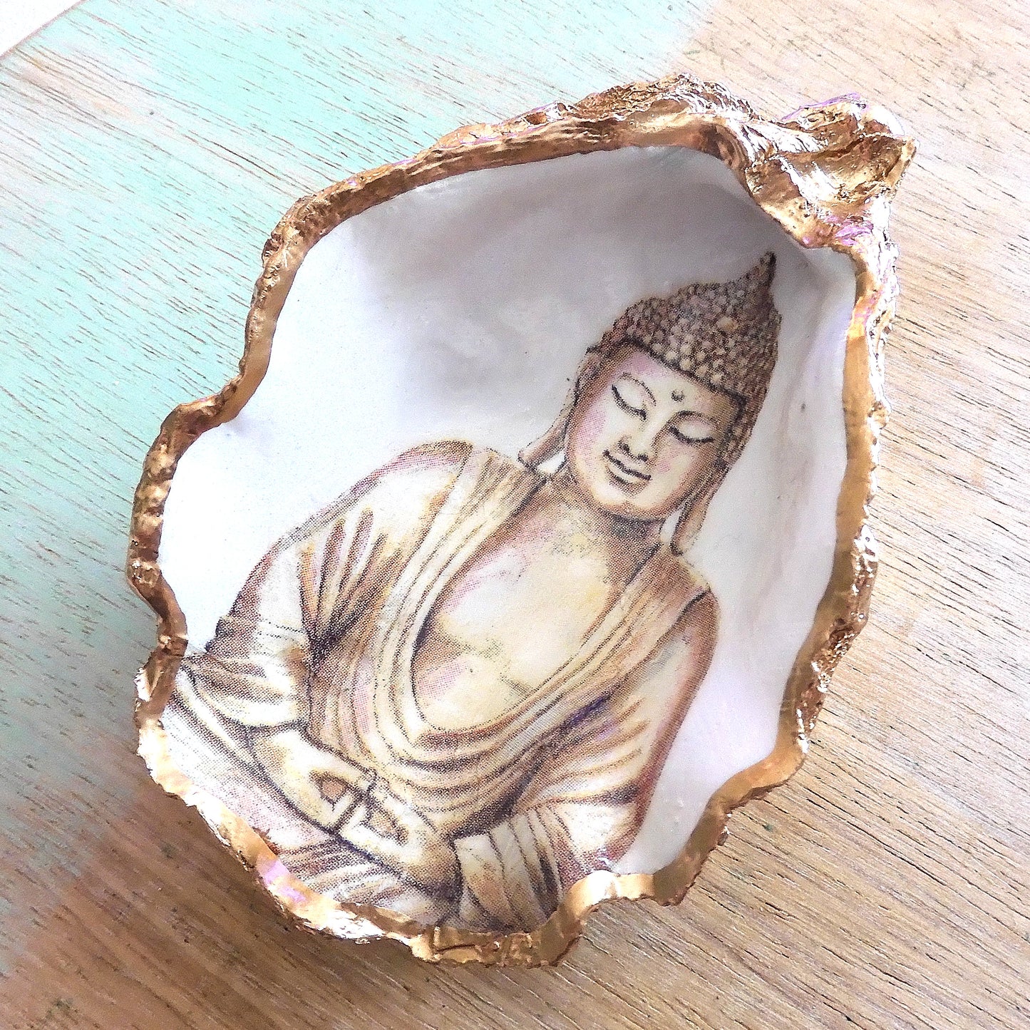 OYSTER SHELL TRINKET DISH XL - BUDDHA