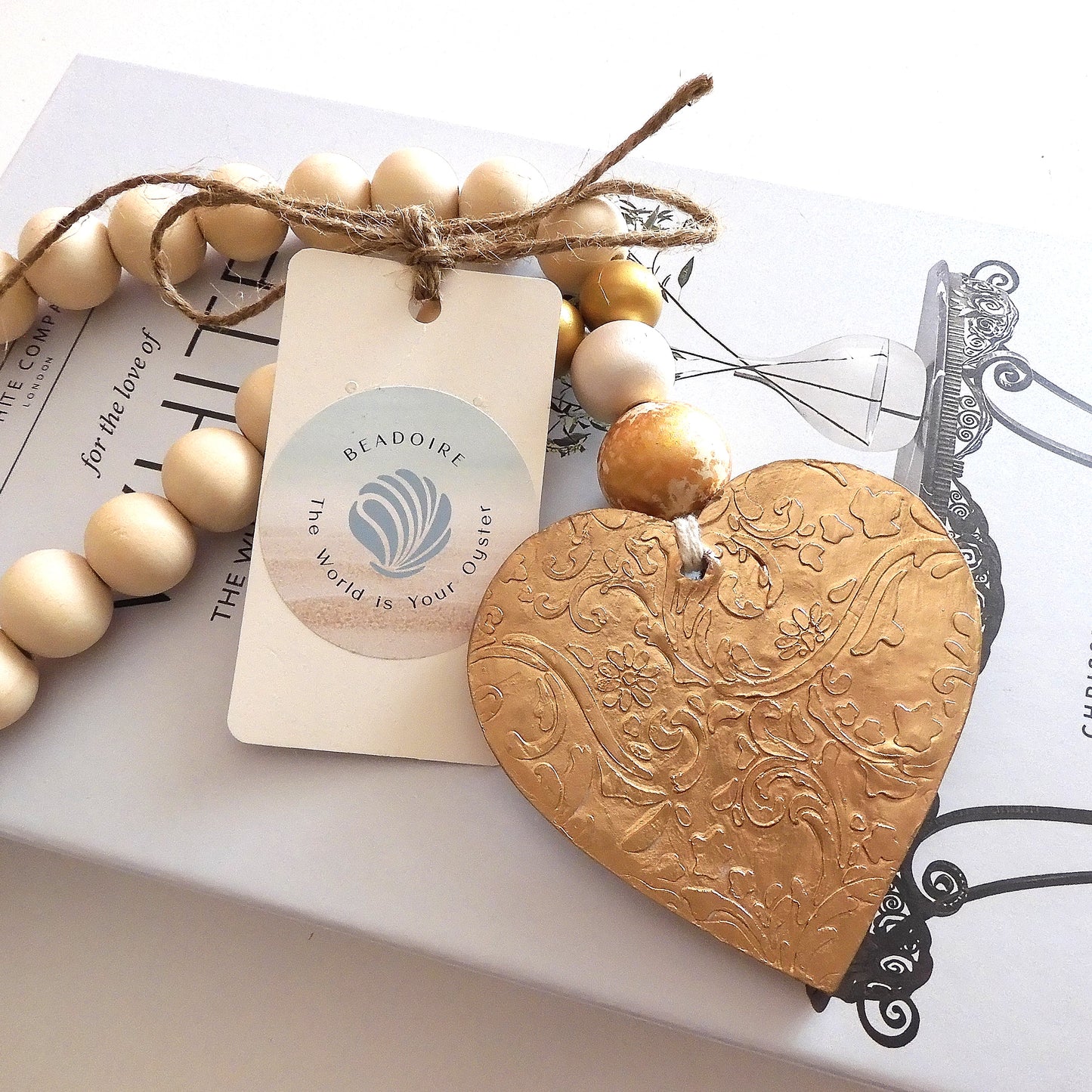 HEART BLESSING BEADS HANGER - SCALLOP SHELL LARGE