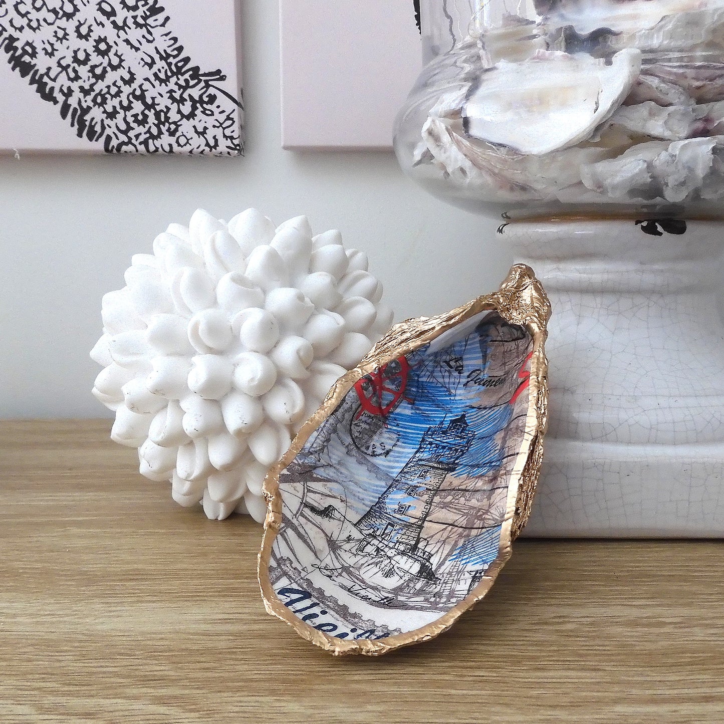 OYSTER SHELL TRINKET DISH XL - THE LIGHTHOUSE