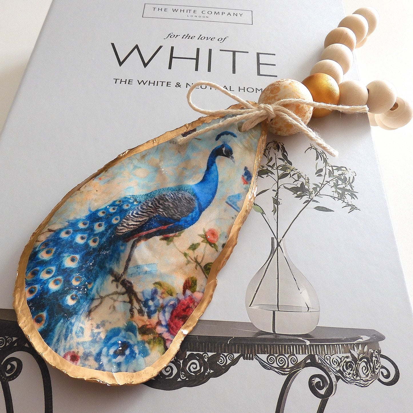 OYSTER SHELL BLESSING BEADS HANGER 12-13cm SHELL 'PEACOCK'