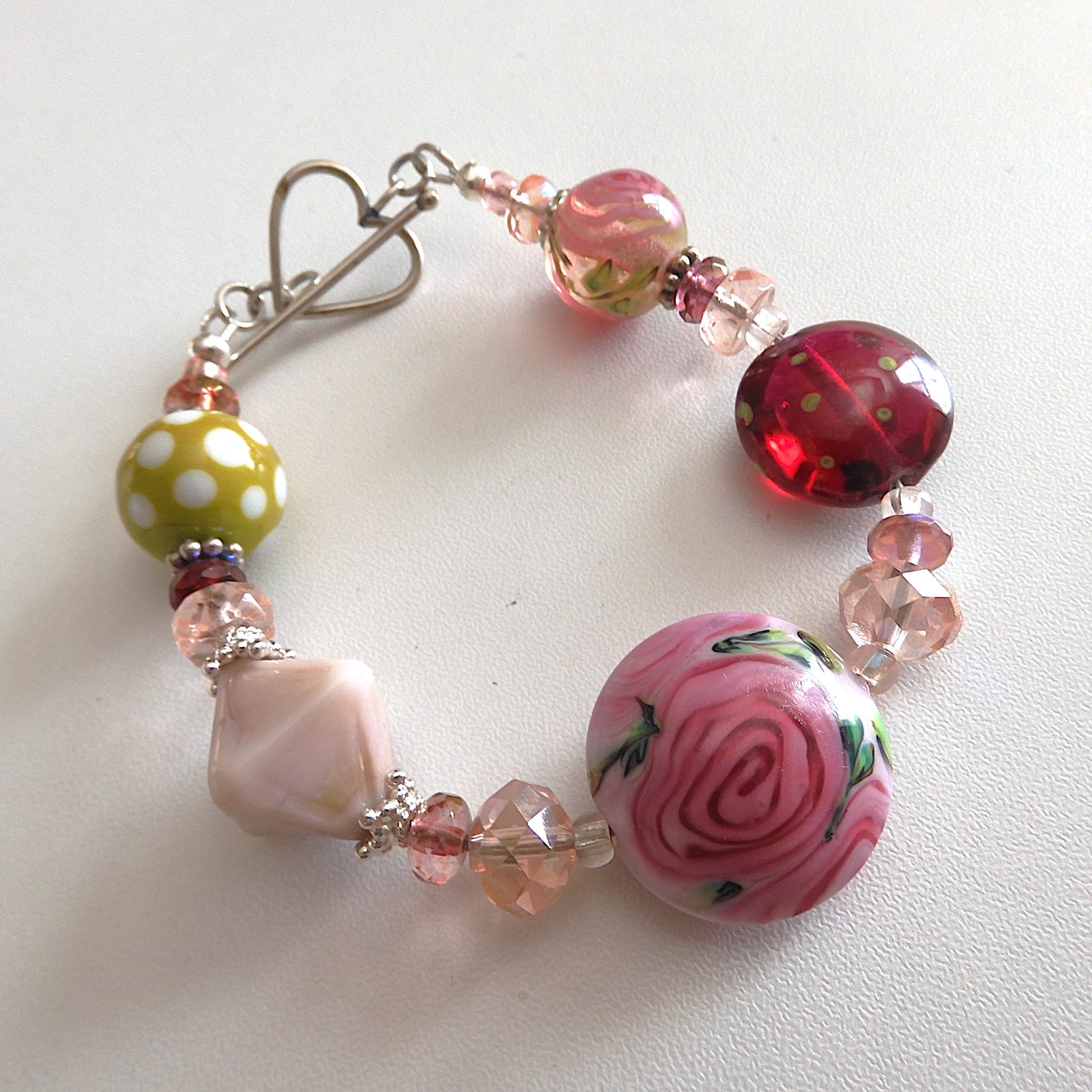 LAMPWORK GLASS BEAD BRACELET 'ROSE GARDEN'