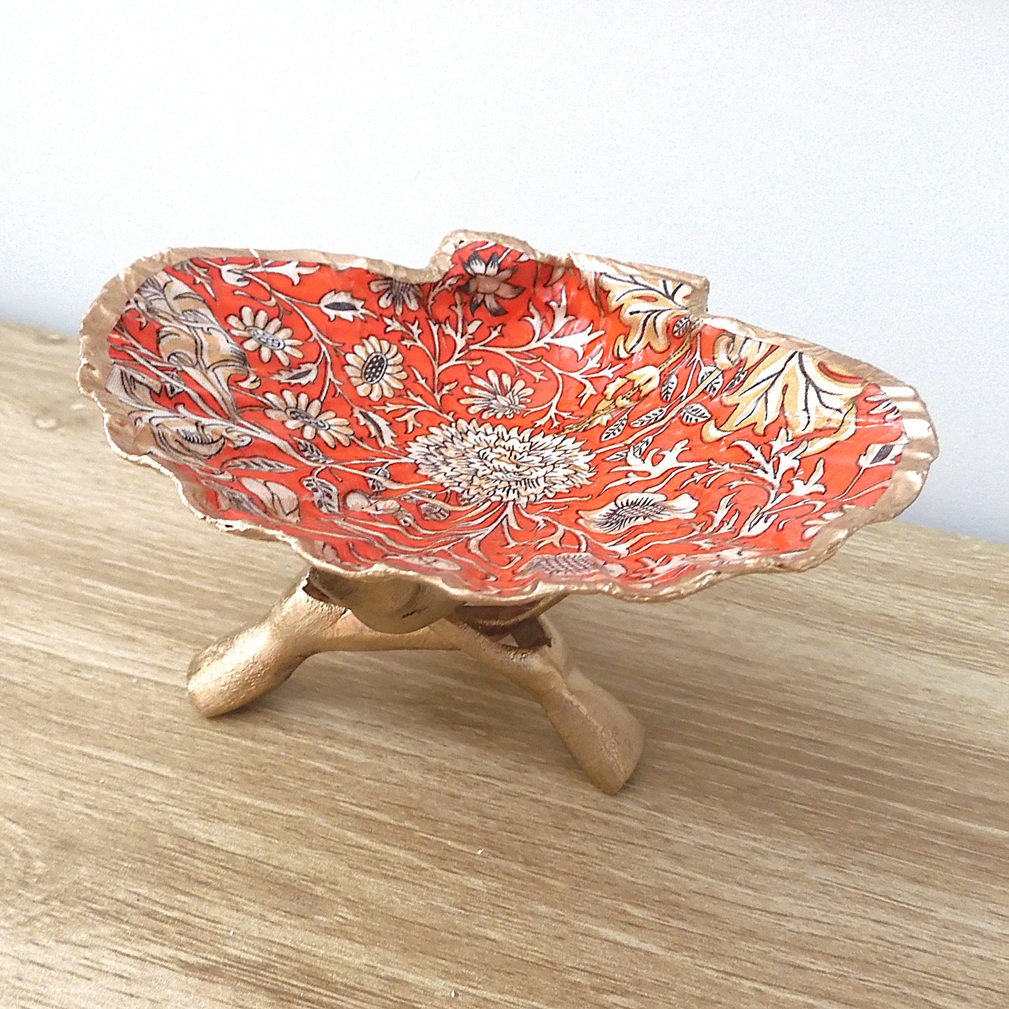 SCALLOP TRINKET DISH 'WILLIAM MORRIS VINTAGE RED'