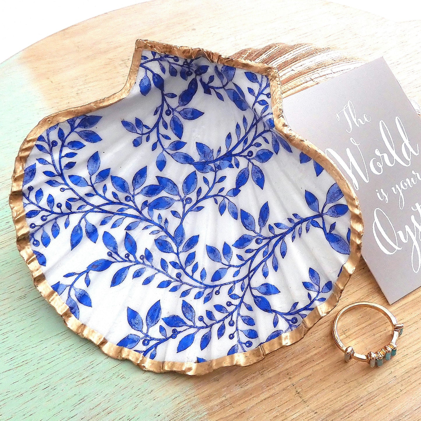 SCALLOP TRINKET DISH - 'BLUE VINE'