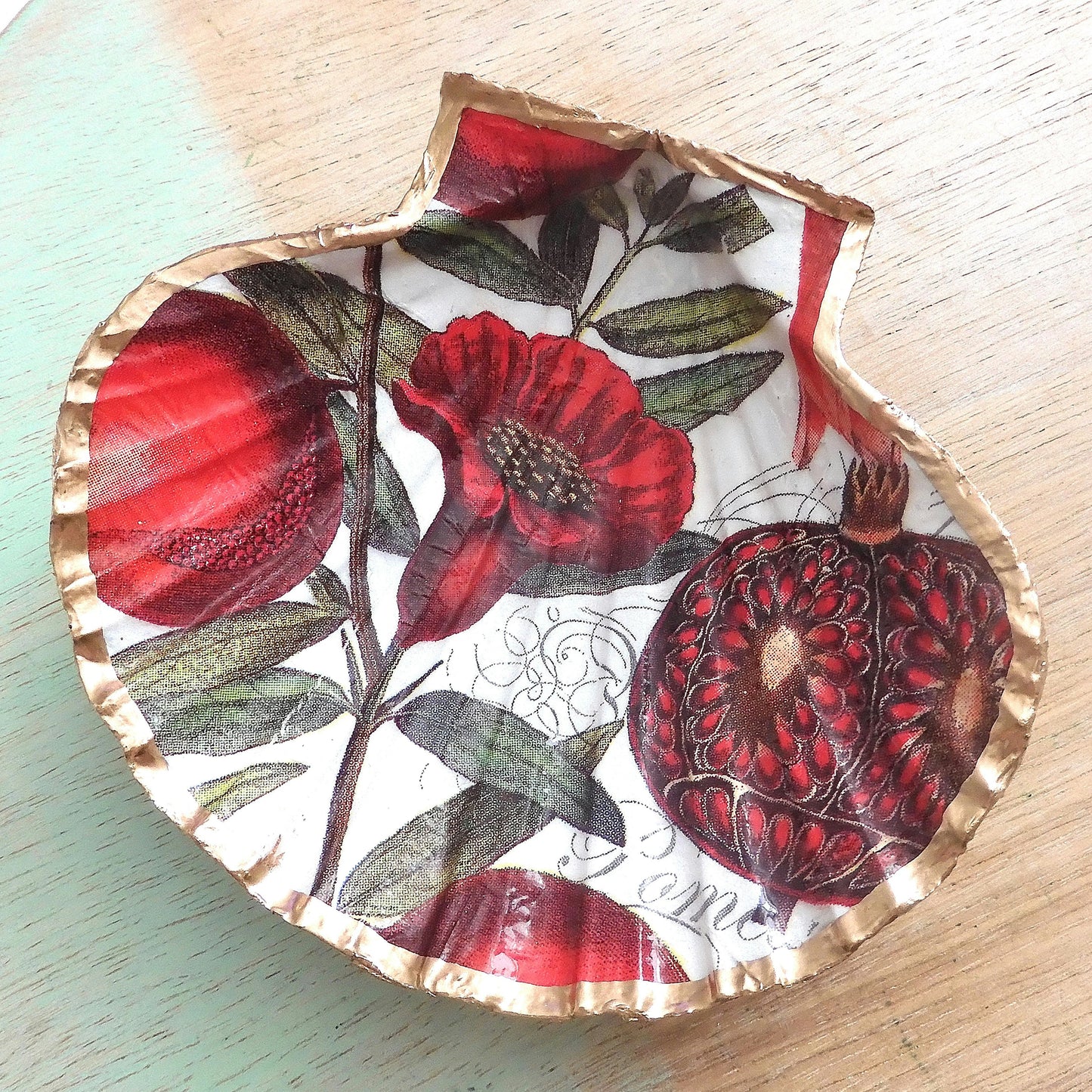 SCALLOP TRINKET DISH - 'POMEGRANATE'