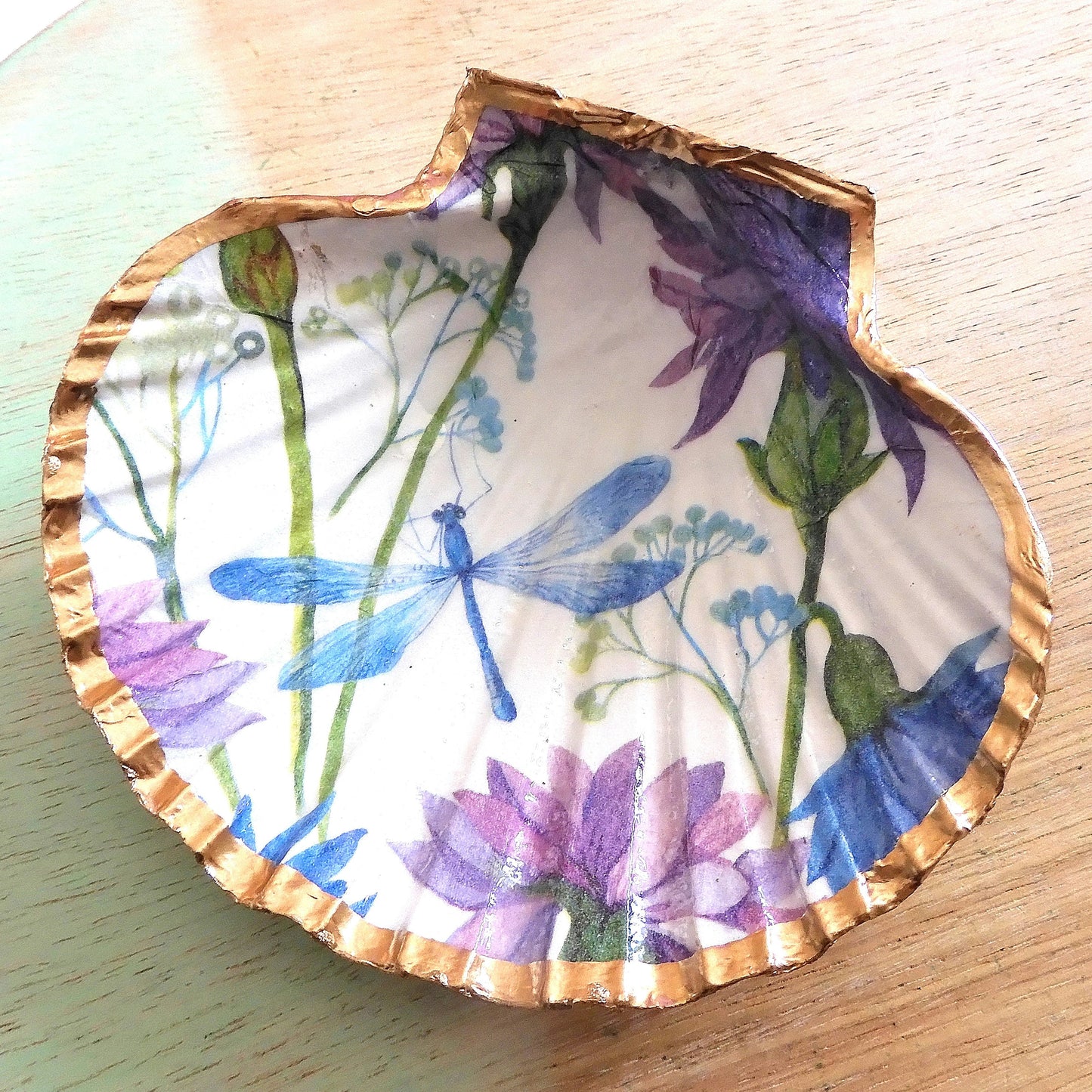 SCALLOP TRINKET JEWELLERY DISH 'DRAGONFLY'
