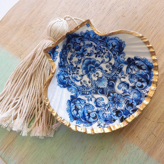SCALLOP TRINKET DISH - 'RHAPSODY IN BLUE'