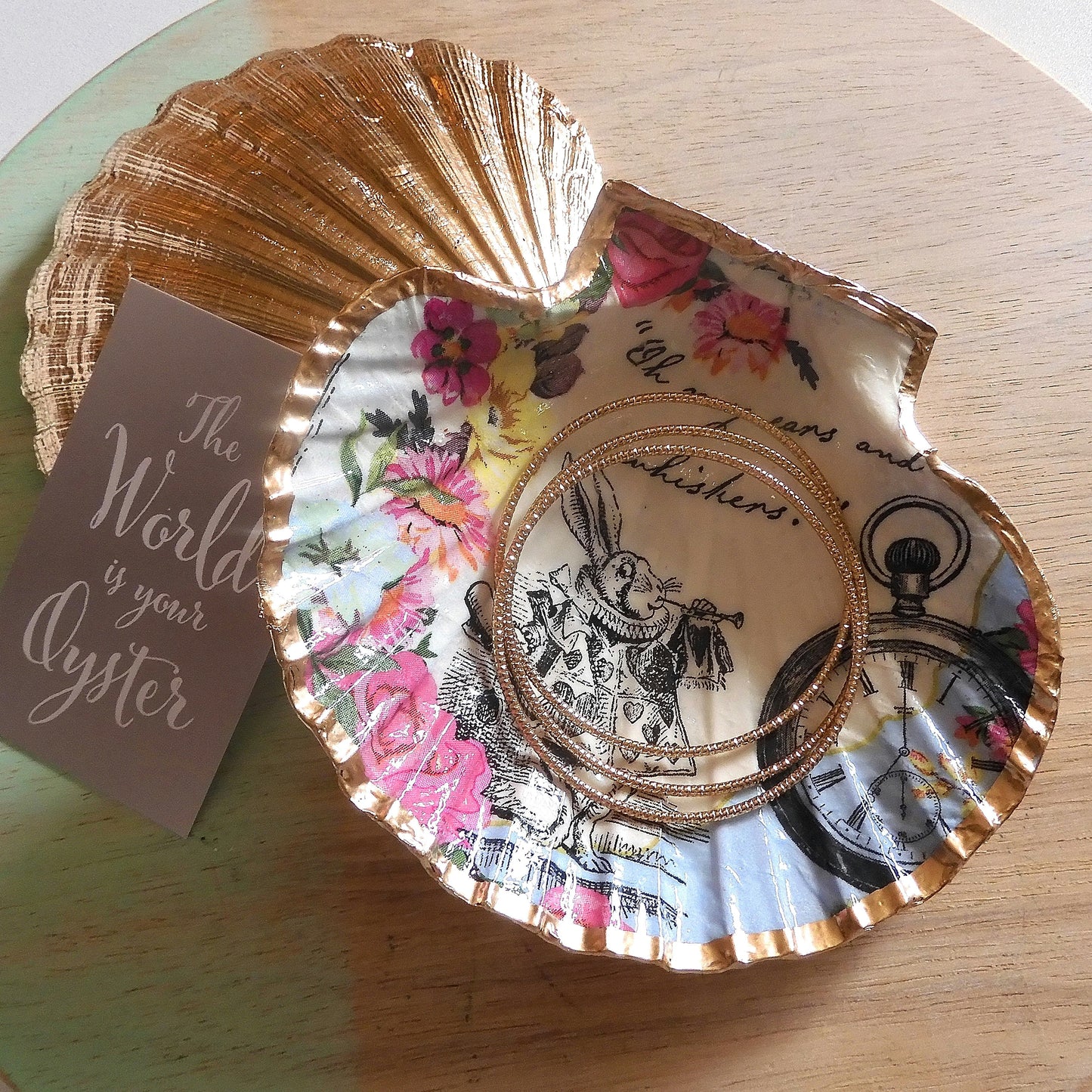 SCALLOP TRINKET DISH - 'RABBIT IN WONDERLAND'