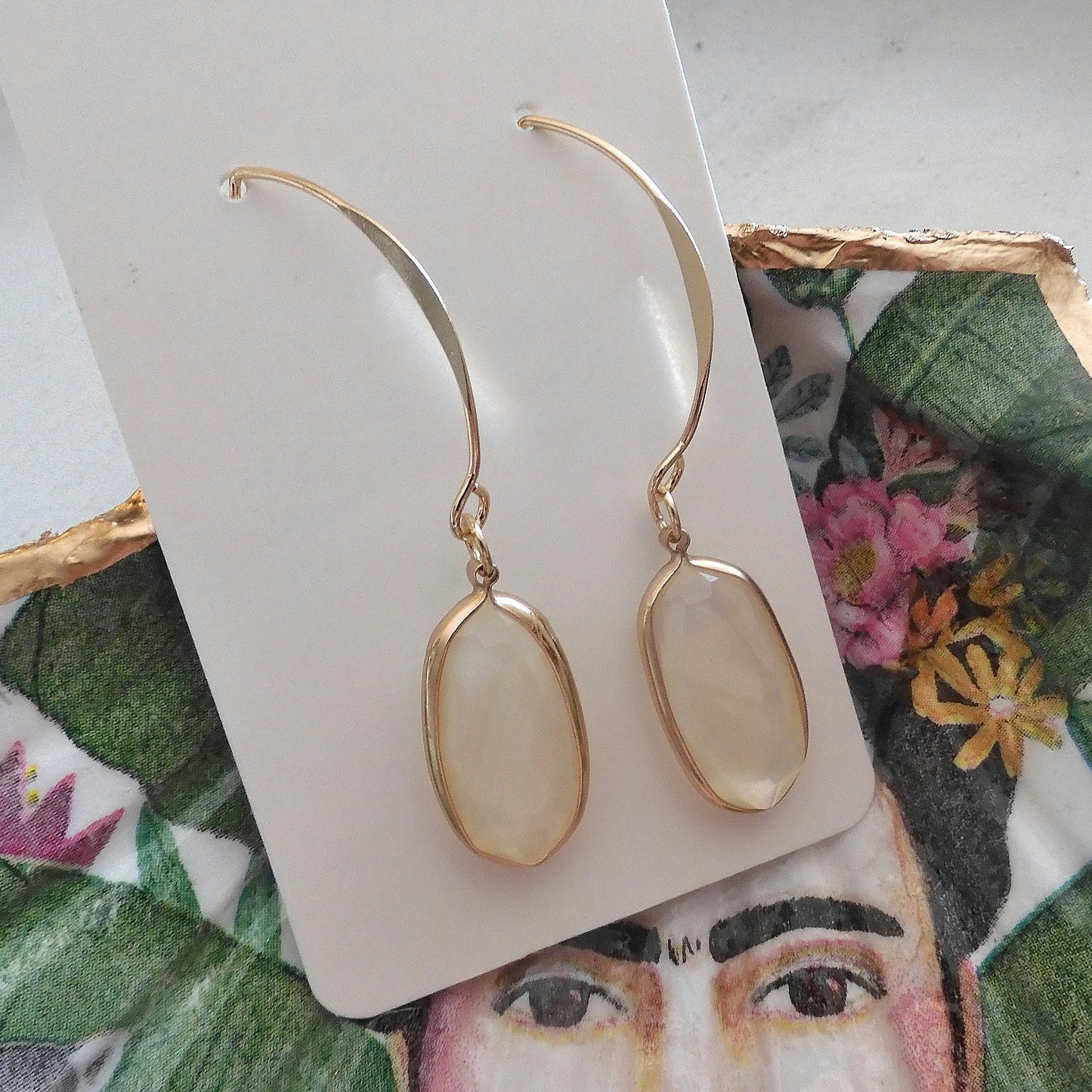 LIMITED EDITION FRIDA KAHLO GIFT HAMPER 'The World is Your Oyster'