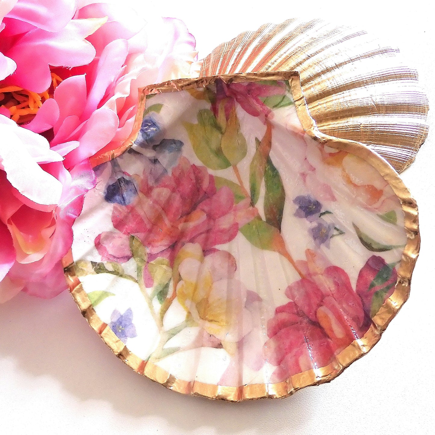 SCALLOP TRINKET DISH JEWELLERY HOLDER - 'SPRING HAS SPRUNG'