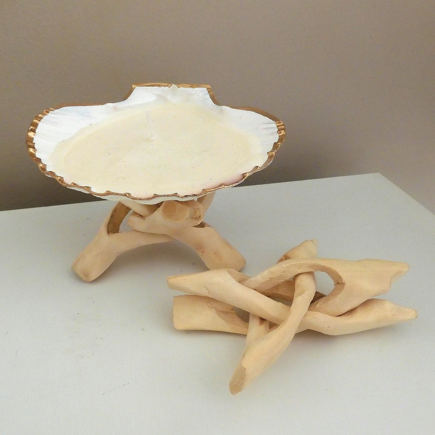 'DRIFTWOOD' STYLE TRIPOD STAND FOR BOWLS & TRINKET DISHES