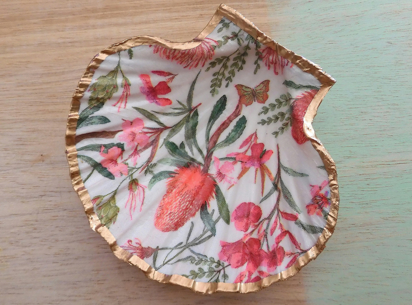 SCALLOP TRINKET DISH JEWELLERY HOLDER - PINK BUSH FLORAL
