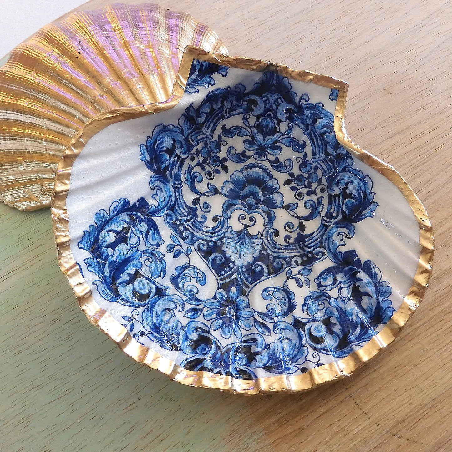SCALLOP TRINKET DISH - 'RHAPSODY IN BLUE'