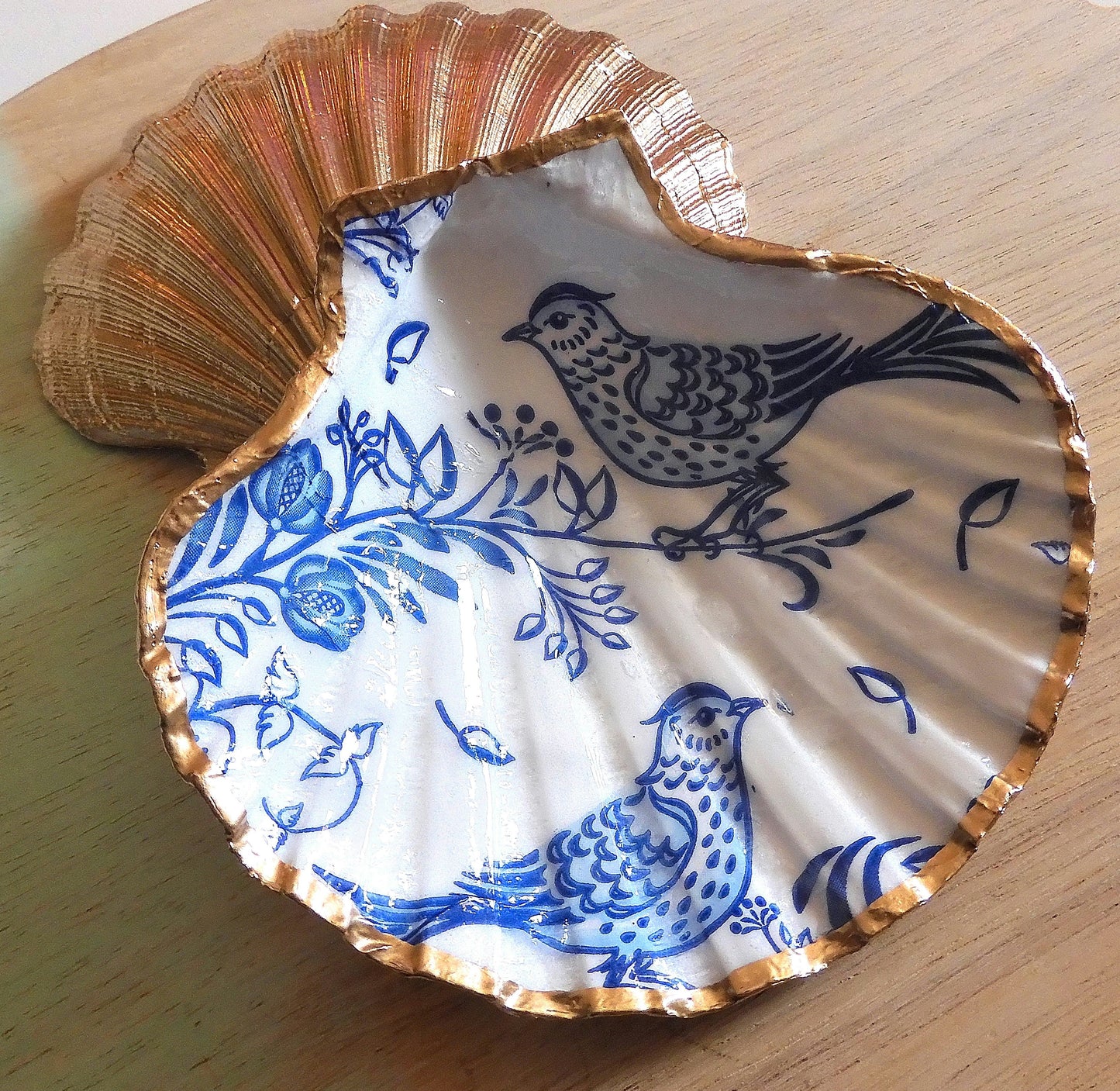 SCALLOP TRINKET DISH JEWELLERY HOLDER - 'BLUE BIRD'
