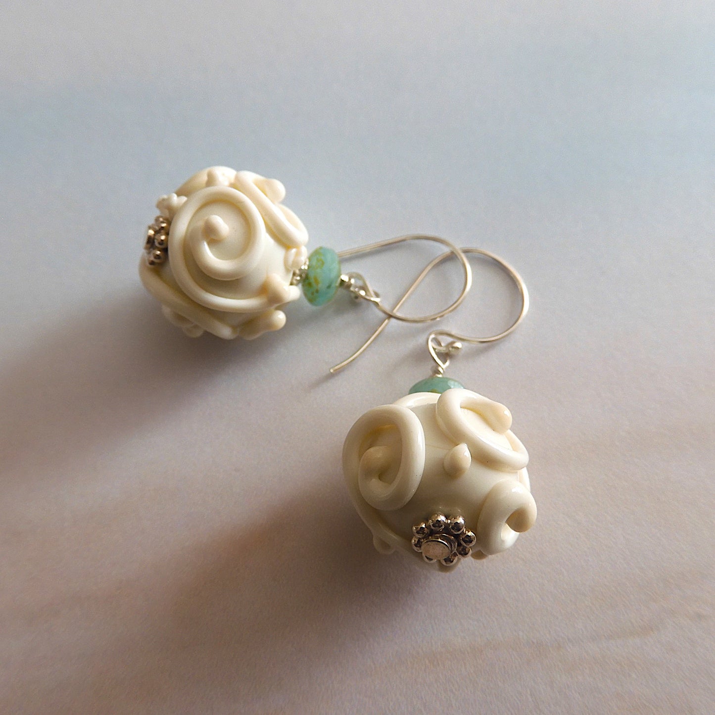 LAMPWORK GLASS BEAD EARRINGS 'WHITE CORAL'