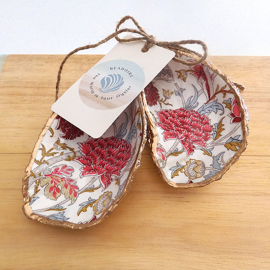 OYSTER SHELL TRINKET DISH XL - WILLIAM MORRIS RED