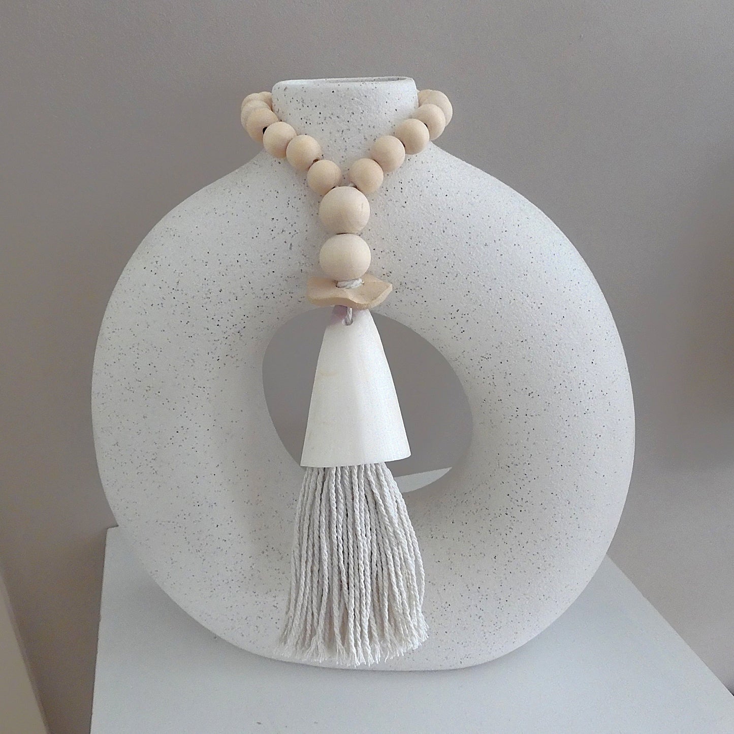 COASTAL BLESSING BEADS WITH CONE SHELL & TASSEL 'WHITE'