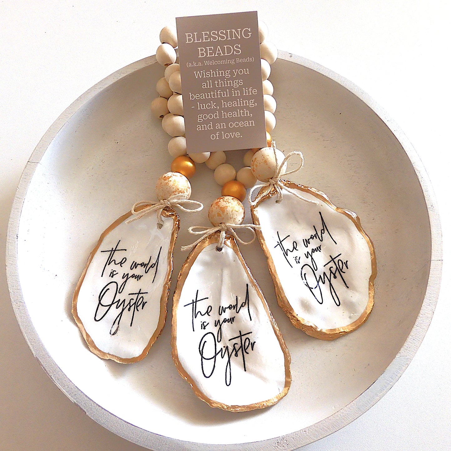 OYSTER SHELL BLESSING BEADS HANGER 12-13cm Shell "The World is Your Oyster'