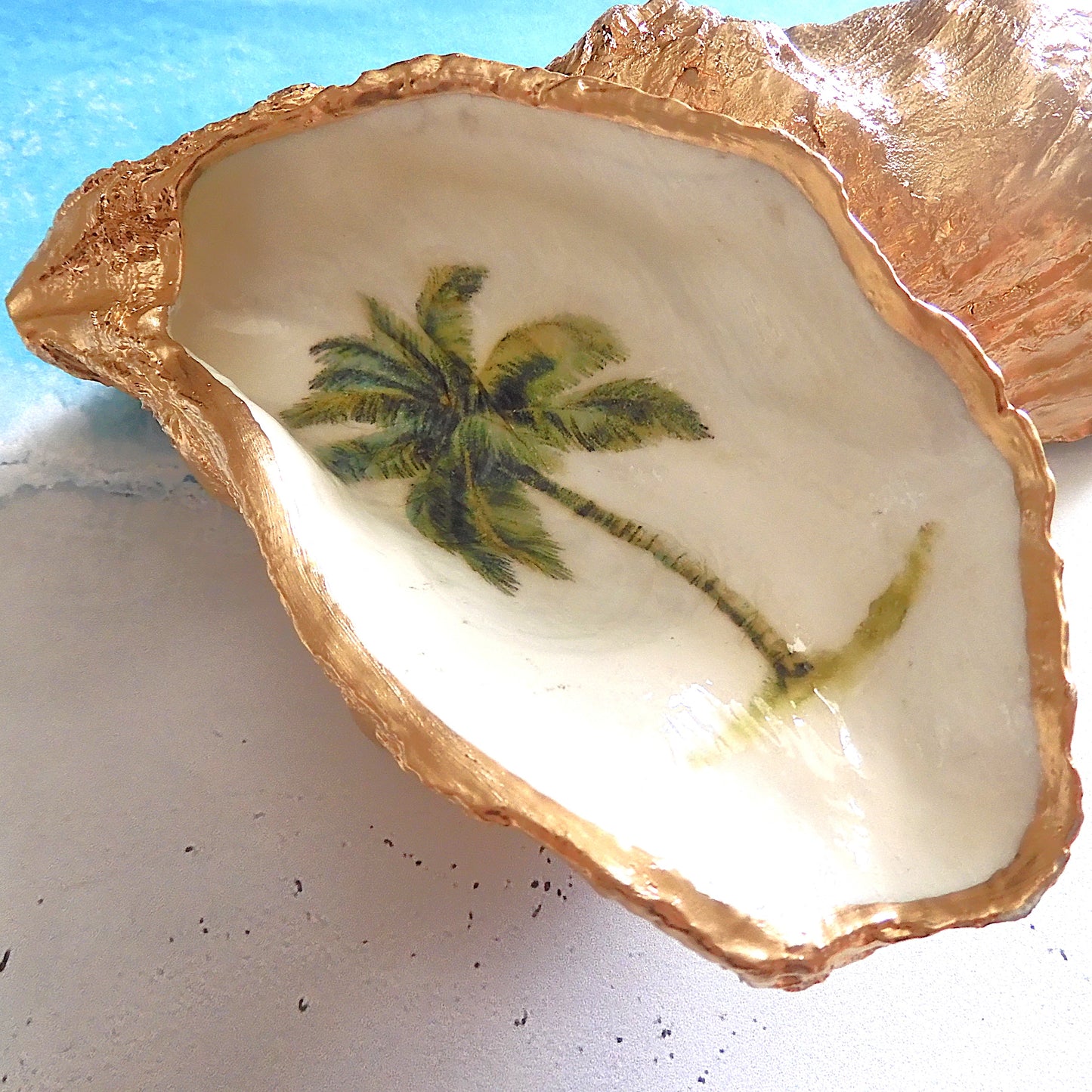 OYSTER SHELL TRINKET DISH XL - 'PALM TREE'
