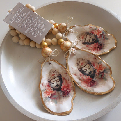 OYSTER SHELL BLESSING BEADS HANGER 12-13cm SHELL 'FLORAL BUDHA'