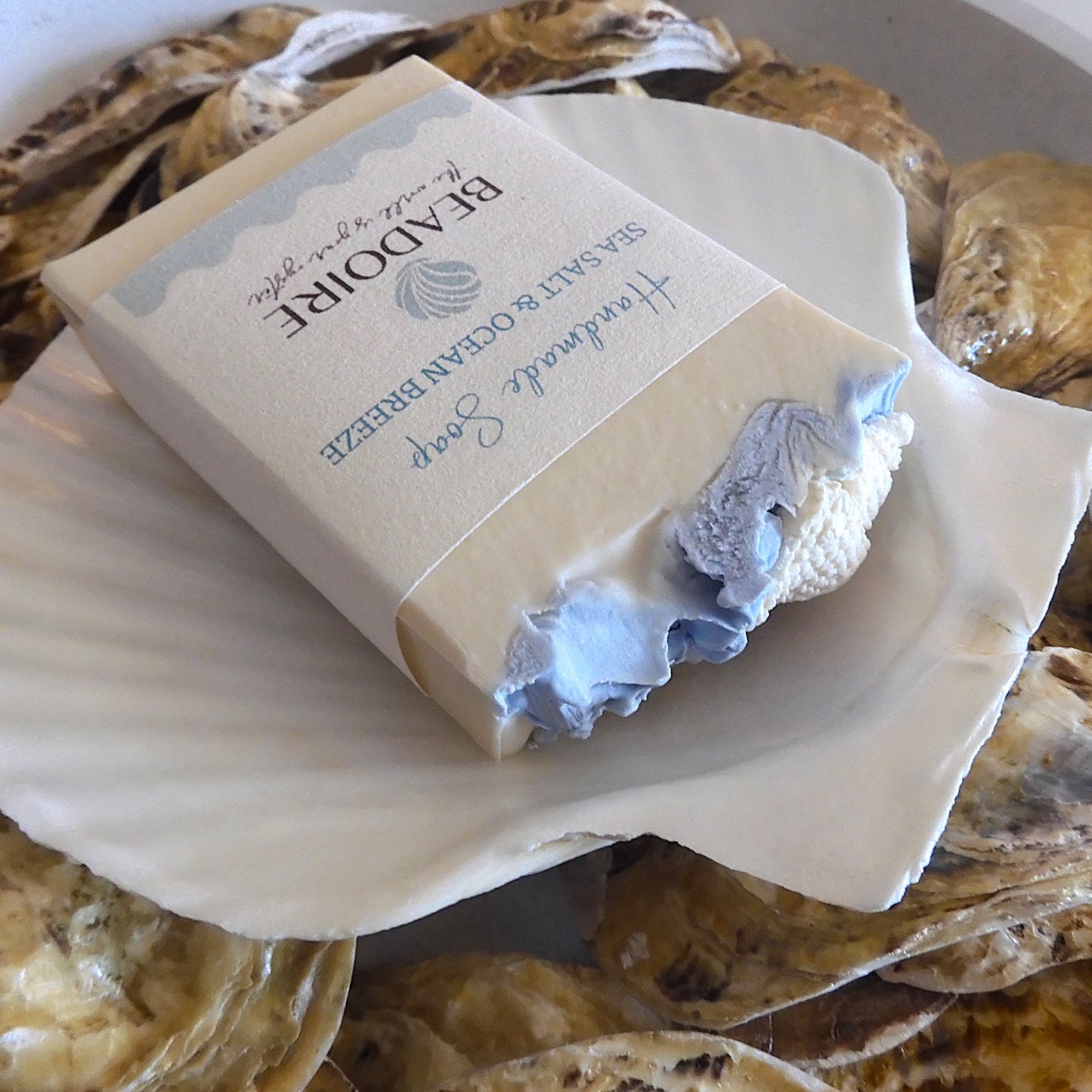 SEA SALT & OCEAN BREEZE SOAP BLOCK ON SCALLOP SOAP DISH