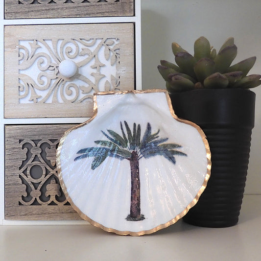 SCALLOP TRINKET DISH 'ISLAND PALM'