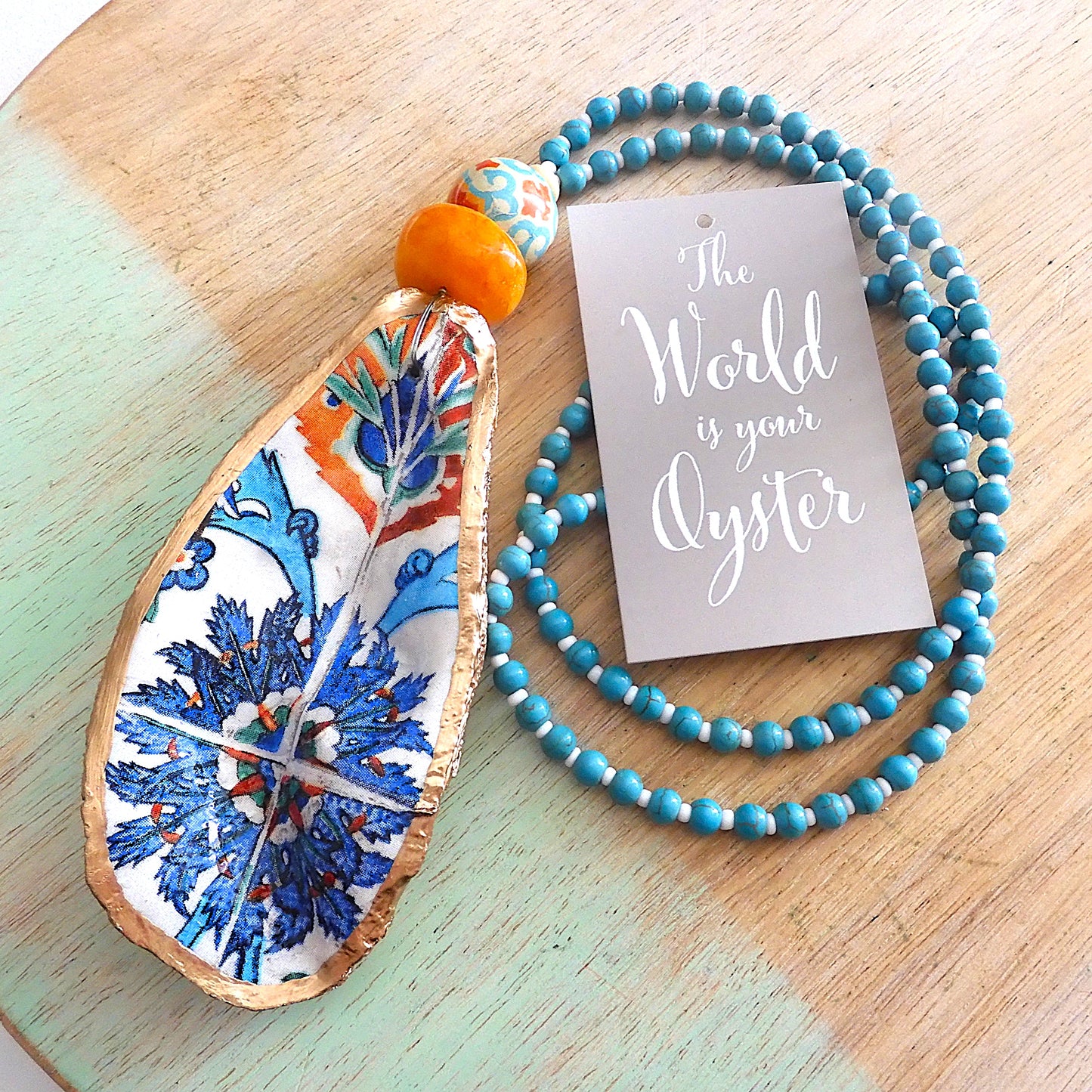 UPCYCLED OYSTER SHELL PENDANT NECKLACE - Moroccan Vibes