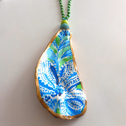 UPCYCLED OYSTER SHELL PENDANT NECKLACE