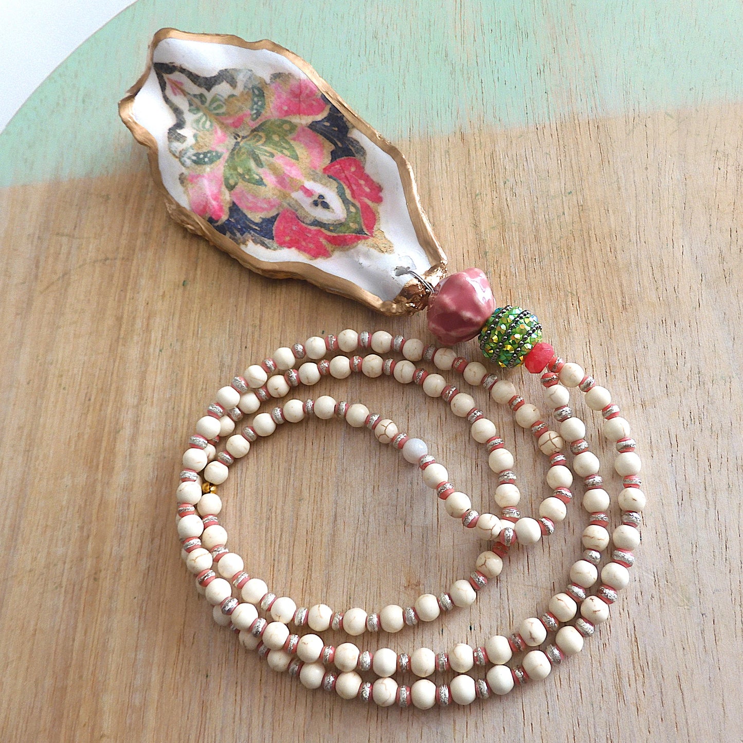 UPCYCLED OYSTER SHELL PENDANT NECKLACE - 'TAJ'
