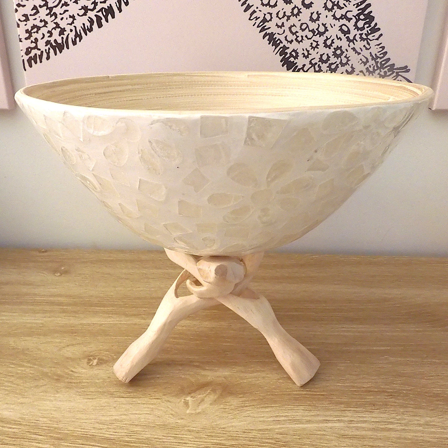 COASTAL STYLE BAMBOO AND CAPIZ SHELL DECOR BOWL