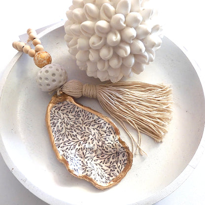 COASTAL BLESSING BEADS WITH OYSTER SHELL & TASSEL - Leaf Print