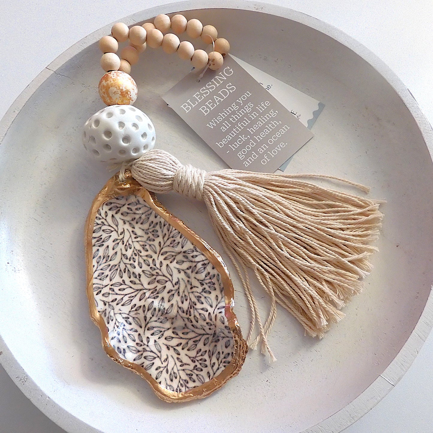 COASTAL BLESSING BEADS WITH OYSTER SHELL & TASSEL - Leaf Print