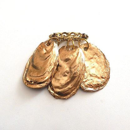OYSTER SHELL QUIRKY PENDANT BROOCH - DENIM DAYS