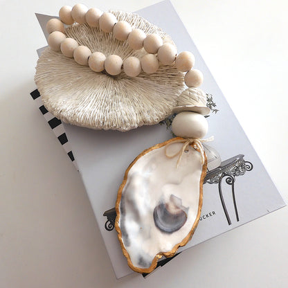 COASTAL STYLE NATURAL OYSTER SHELL HANGER
