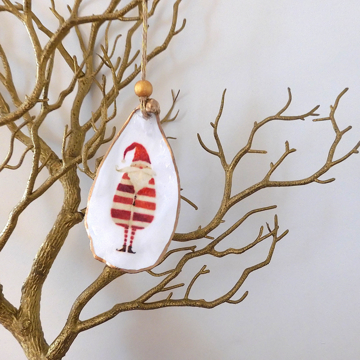 HANGING OYSTER SHELL CHRISTMAS ORNAMENT ' Stripe Suit Santa'