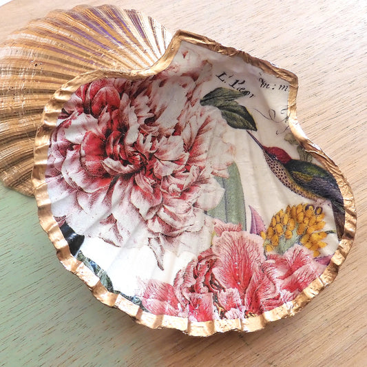 SCALLOP TRINKET DISH 'PEONY'