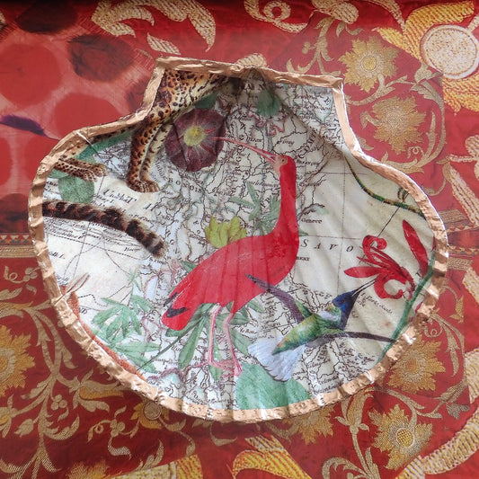 SCALLOP TRINKET DISH 'EXOTIC BIRD'