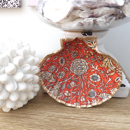 SCALLOP TRINKET DISH 'WILLIAM MORRIS VINTAGE RED'